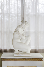 Figur: VÉNUS ACCROUPIE