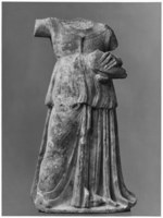 Votivstatuette aus Lissos, Mädchen mit Vogel